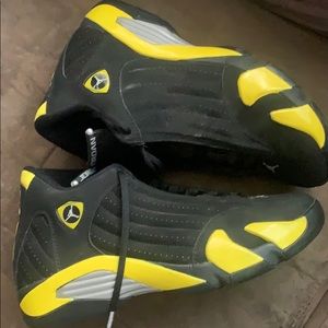Nike air Jordan’s 14 thunder